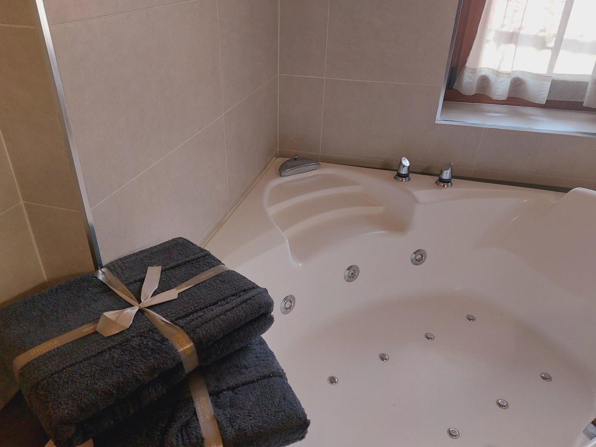 Picos De Europa Suites And Rooms Turieno Εξωτερικό φωτογραφία