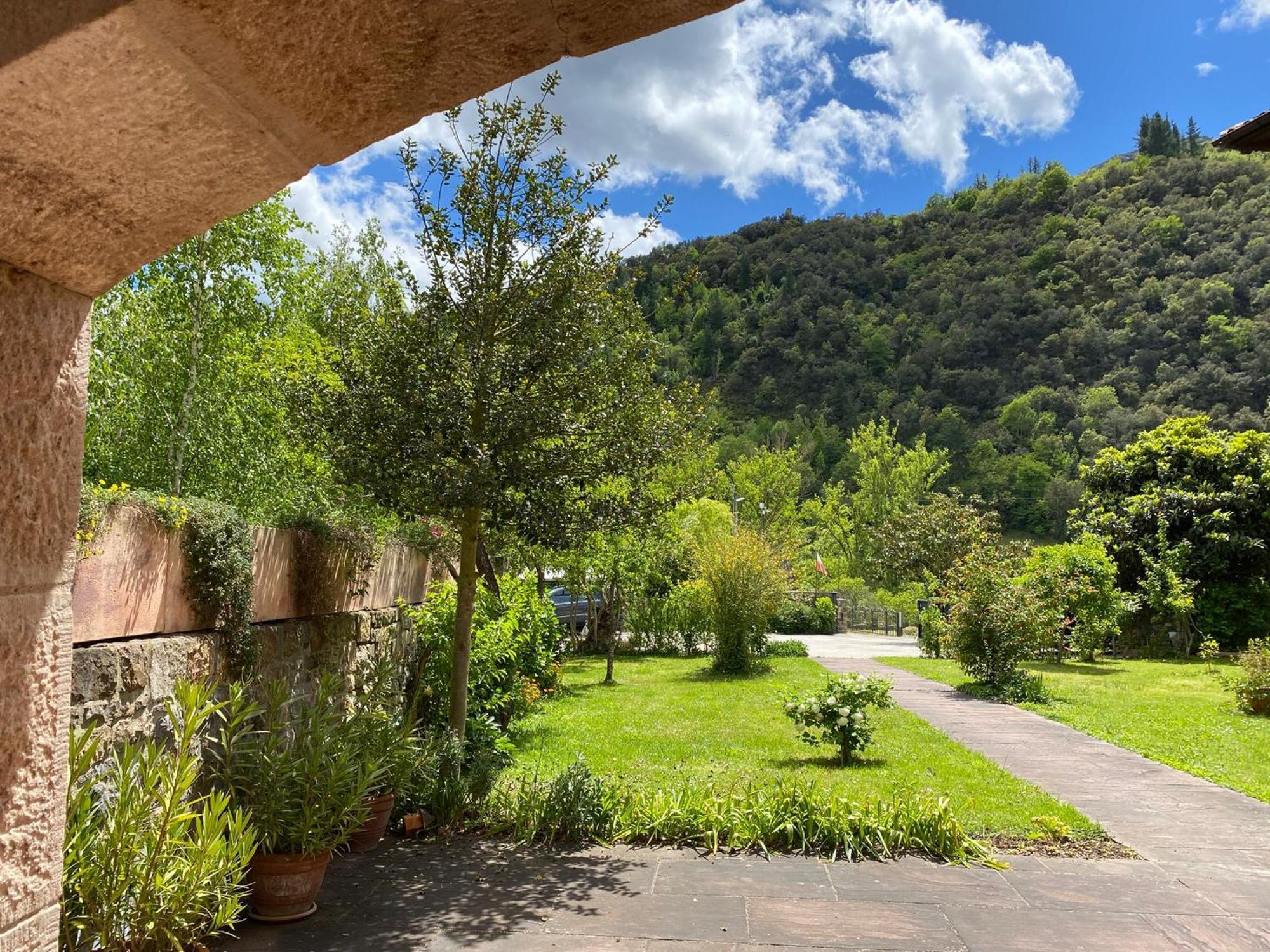 Picos De Europa Suites And Rooms Turieno Εξωτερικό φωτογραφία