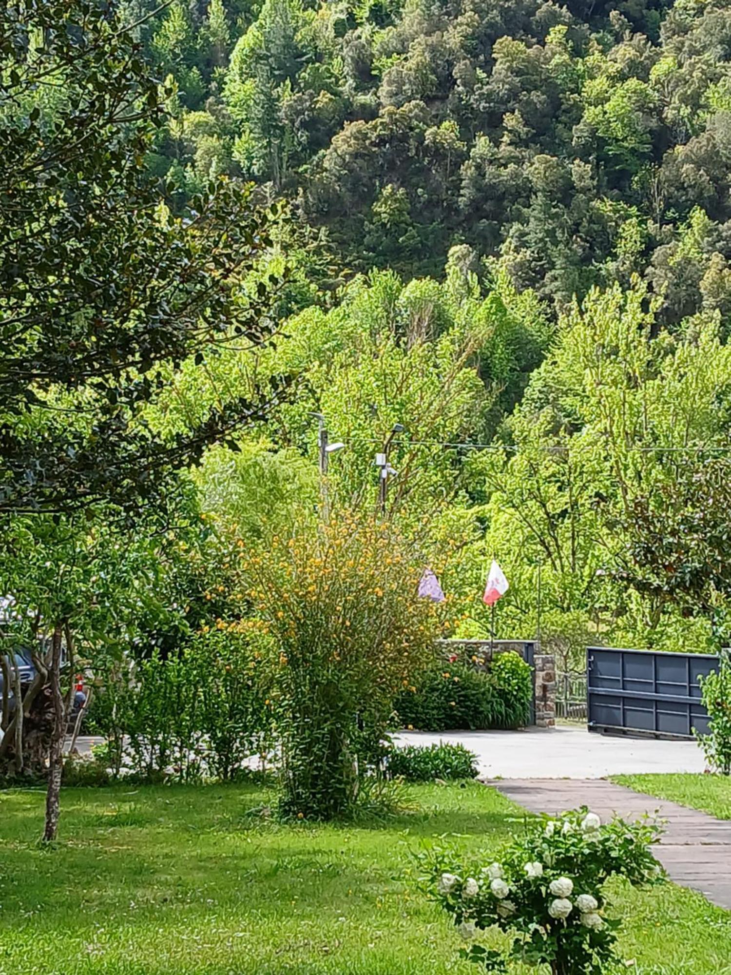 Picos De Europa Suites And Rooms Turieno Εξωτερικό φωτογραφία